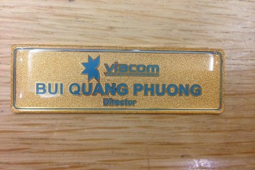 In thẻ tên nhân viên cài áo giá rẻ nhất Hà Nội